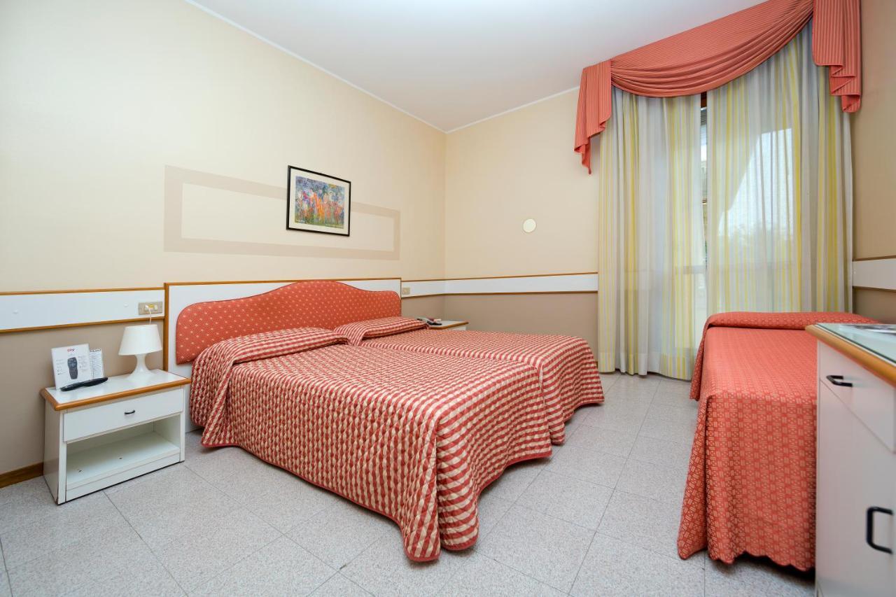 Hotel Faro Montichiari Exteriér fotografie